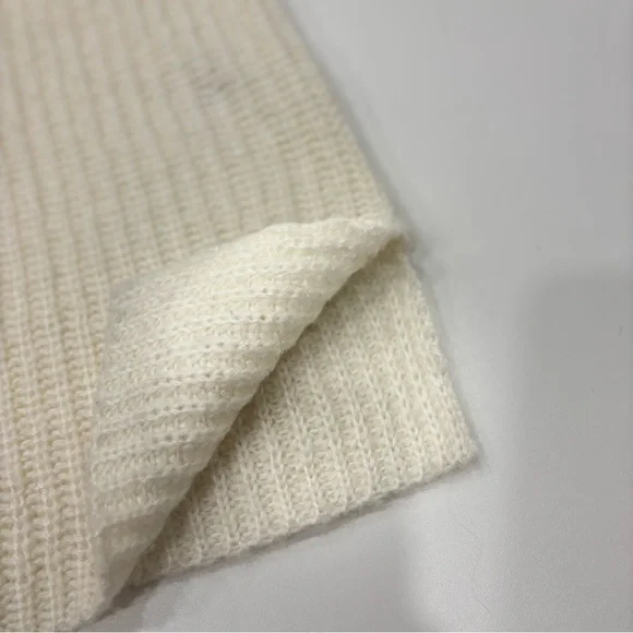 Cozy Cream Turtleneck Sweater - Picture 6 of 10